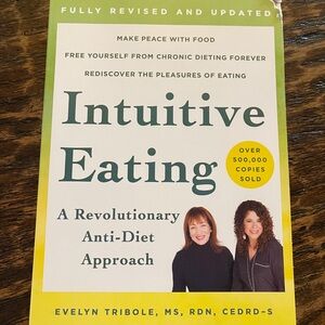 Intuitive Eating Book - A Revolutionary Anti-Diet Approach
